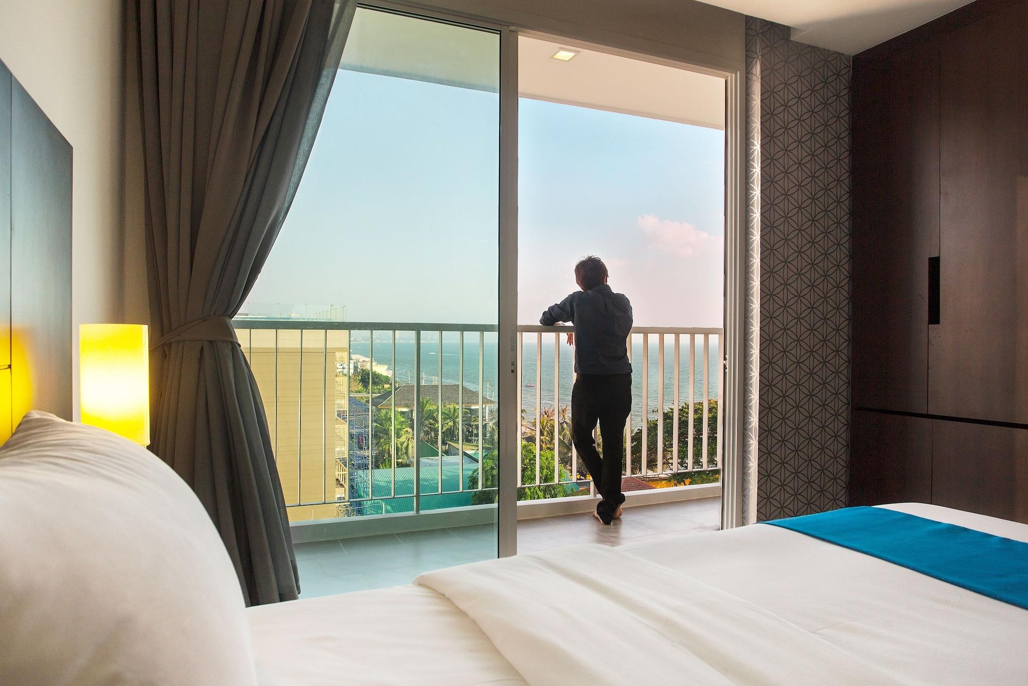 Rodina Beach Hotel Pantai Jomtien Bagian luar foto