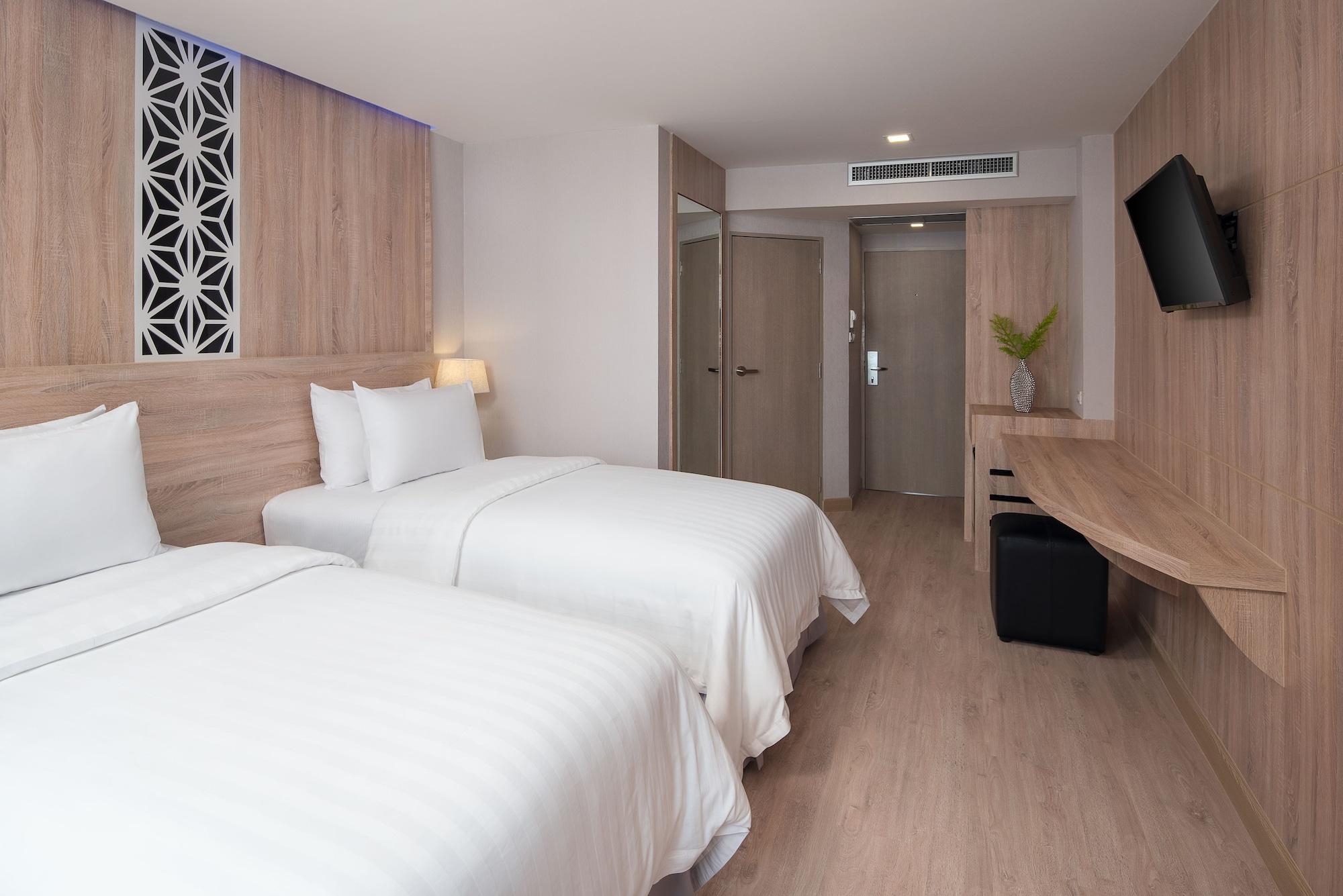 Rodina Beach Hotel Pantai Jomtien Bagian luar foto
