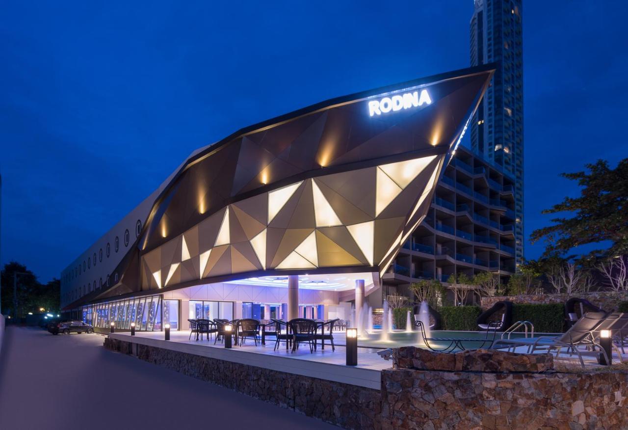Rodina Beach Hotel Pantai Jomtien Bagian luar foto