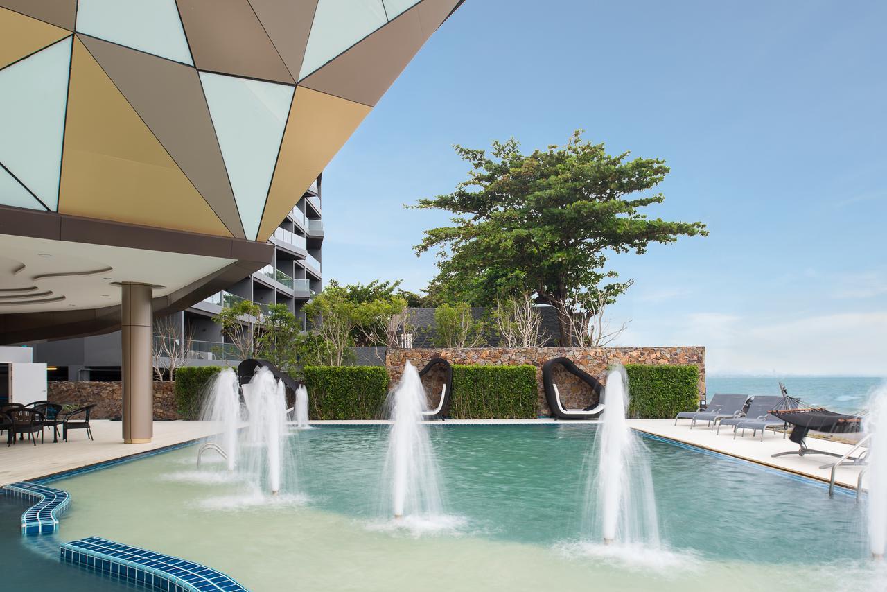Rodina Beach Hotel Pantai Jomtien Bagian luar foto