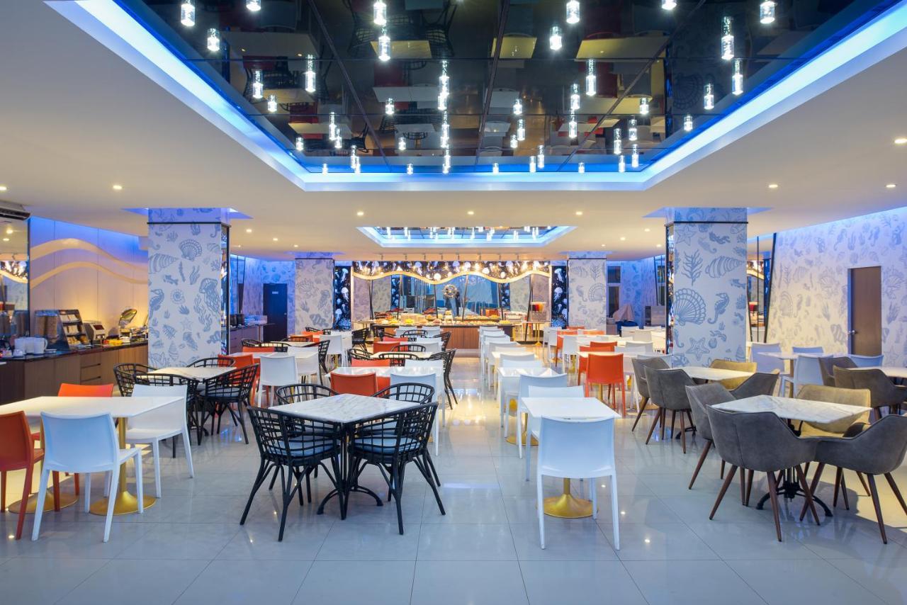 Rodina Beach Hotel Pantai Jomtien Bagian luar foto