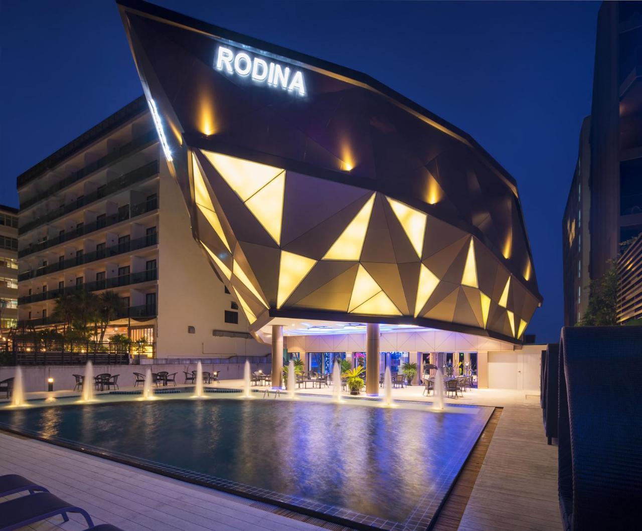 Rodina Beach Hotel Pantai Jomtien Bagian luar foto